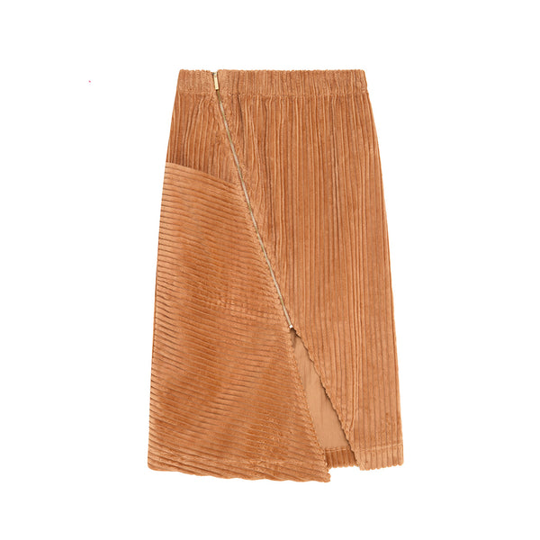 Diagnoal-cut Pencil Skirt