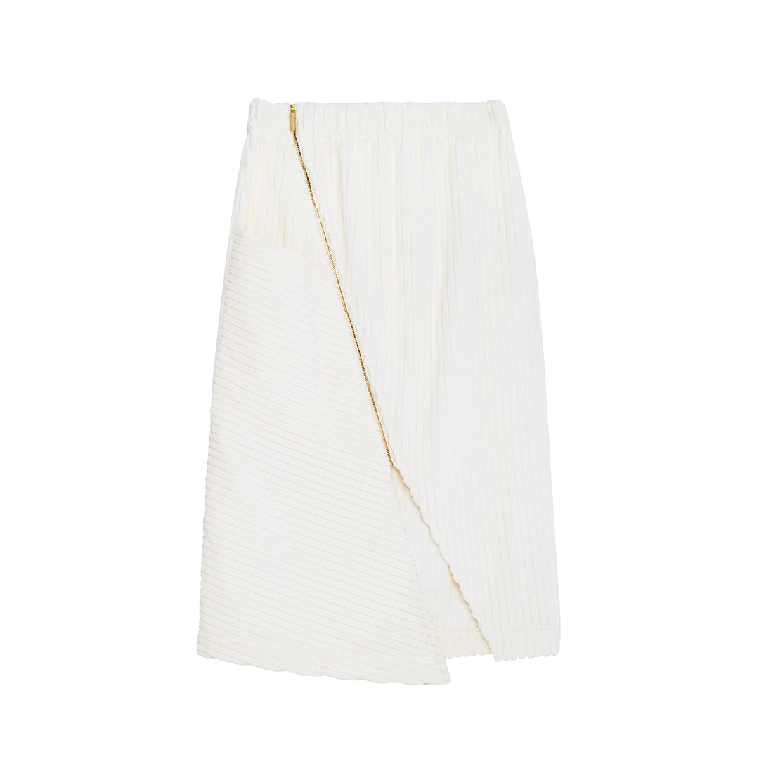 Diagnoal-cut Pencil Skirt